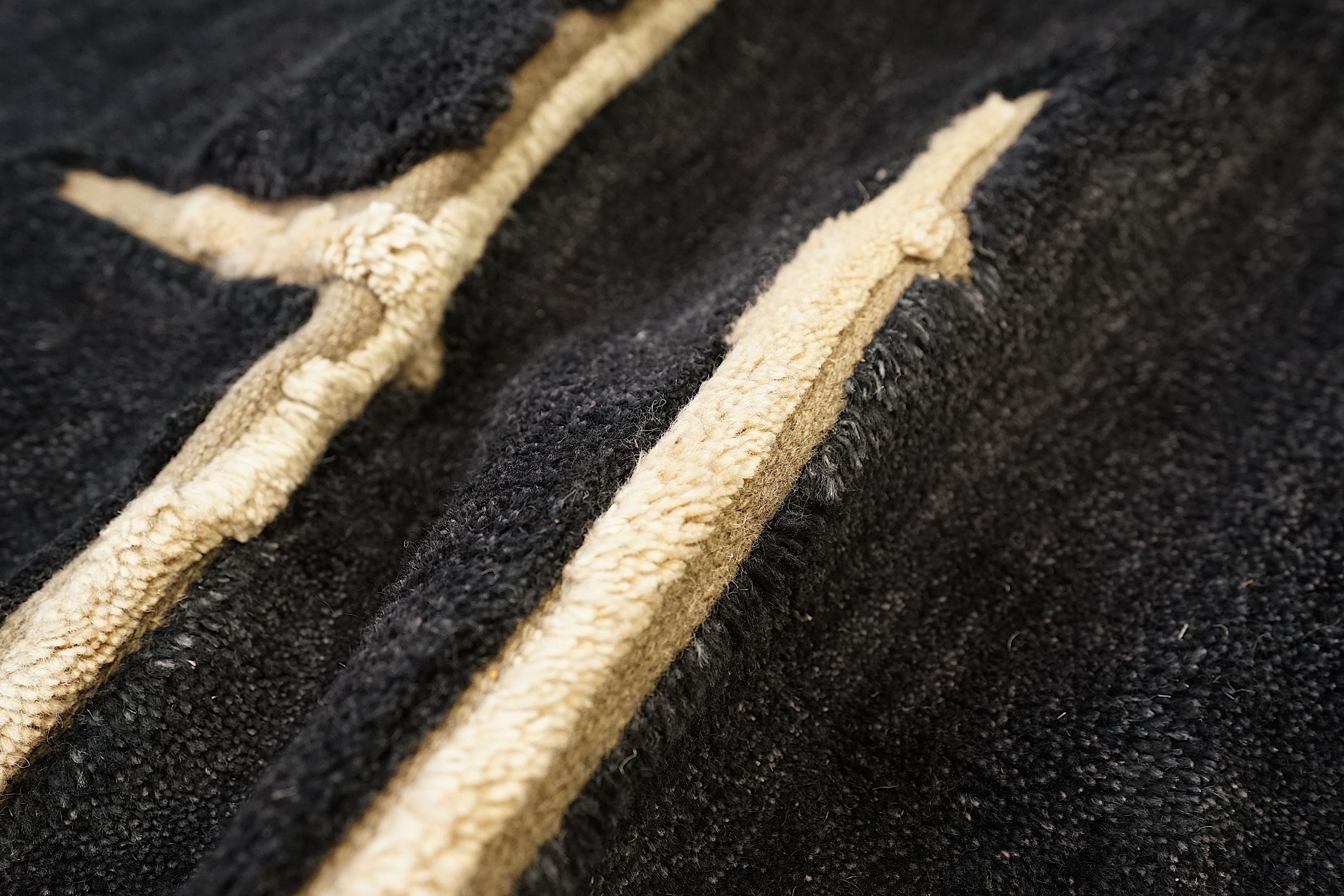 City - Modern Rugs LA