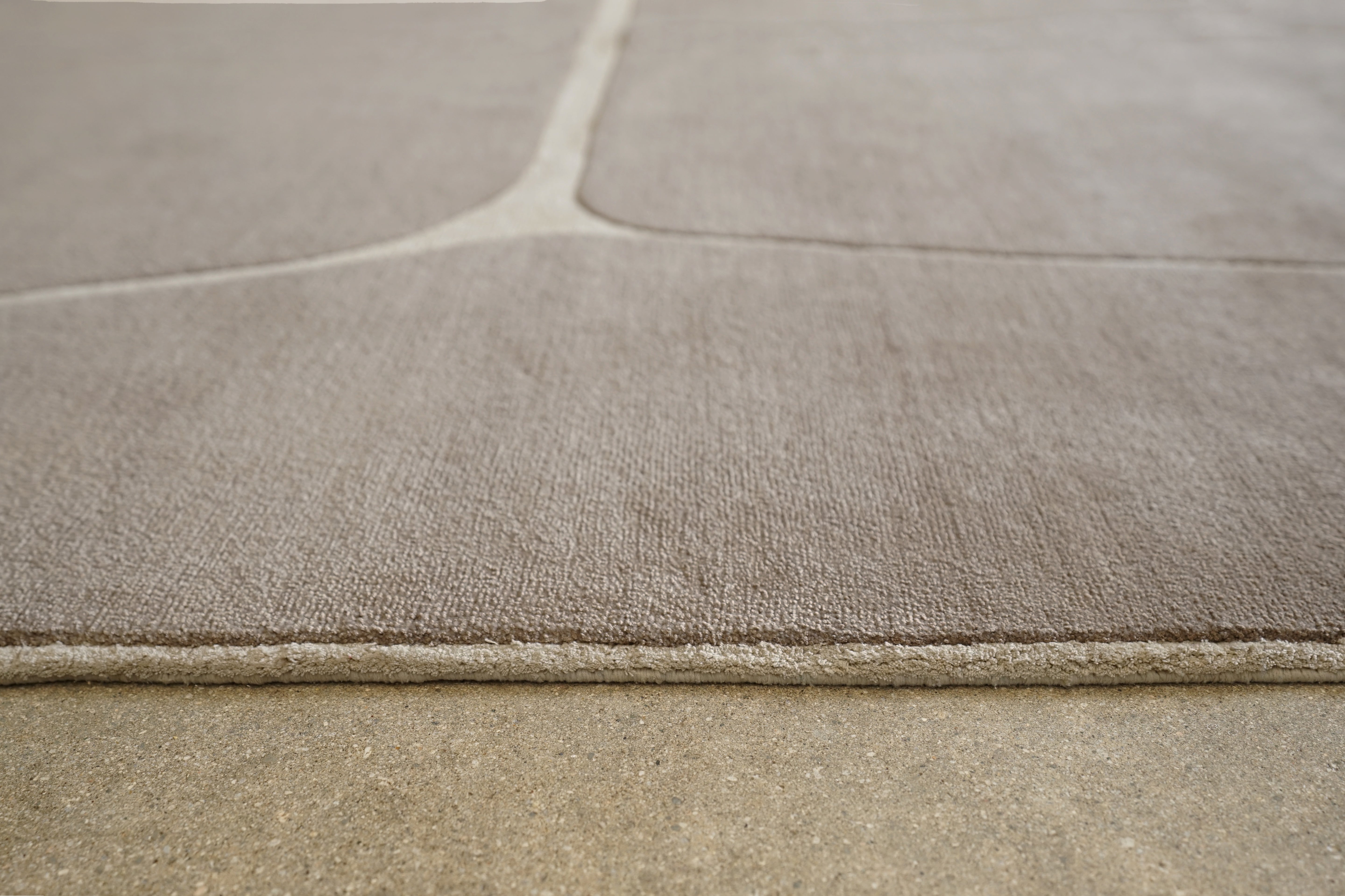 Lloyd - Light Umber / Ivory - Modern Rugs LA
