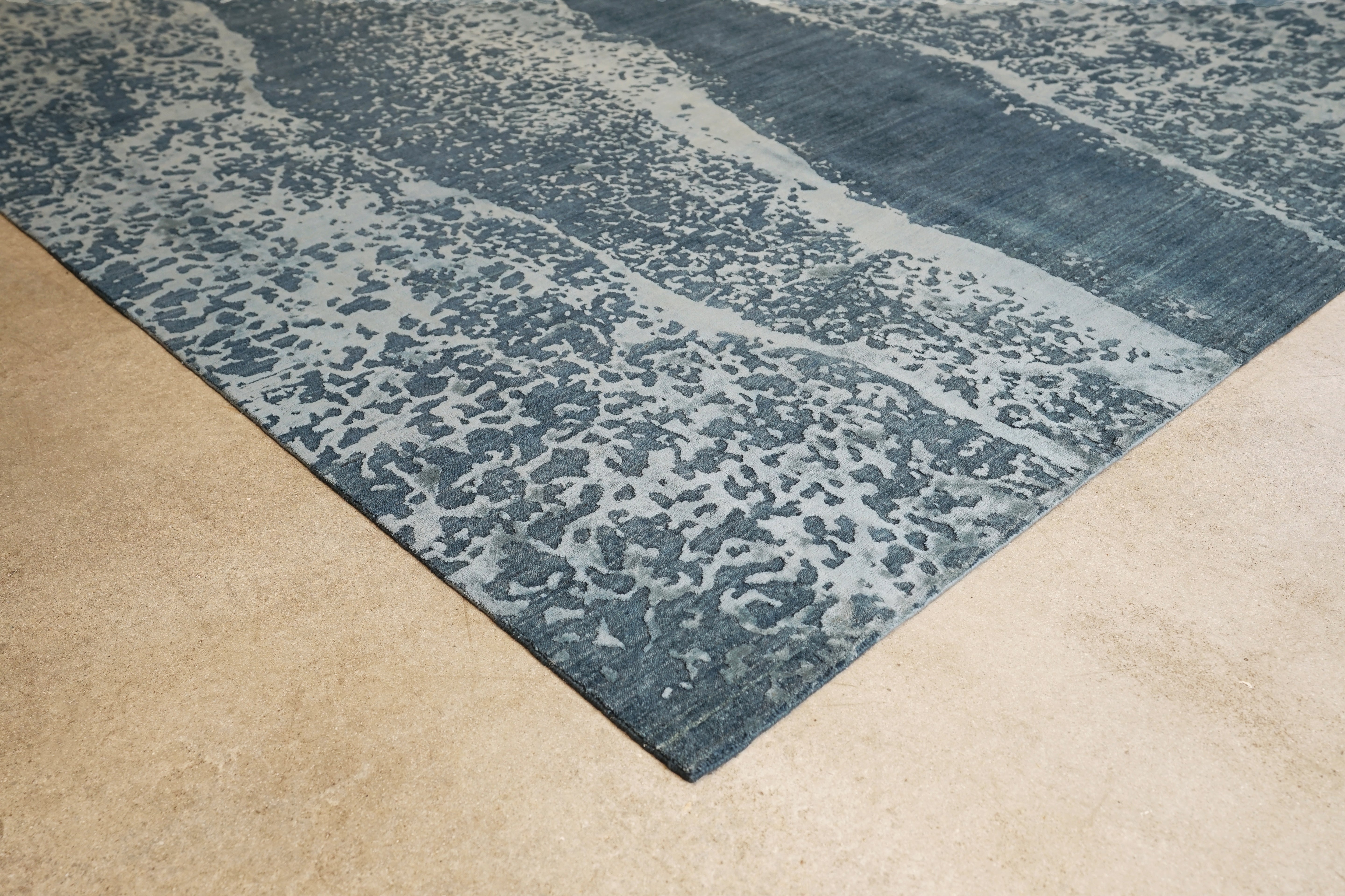 Kaiyō - Modern Rugs LA
