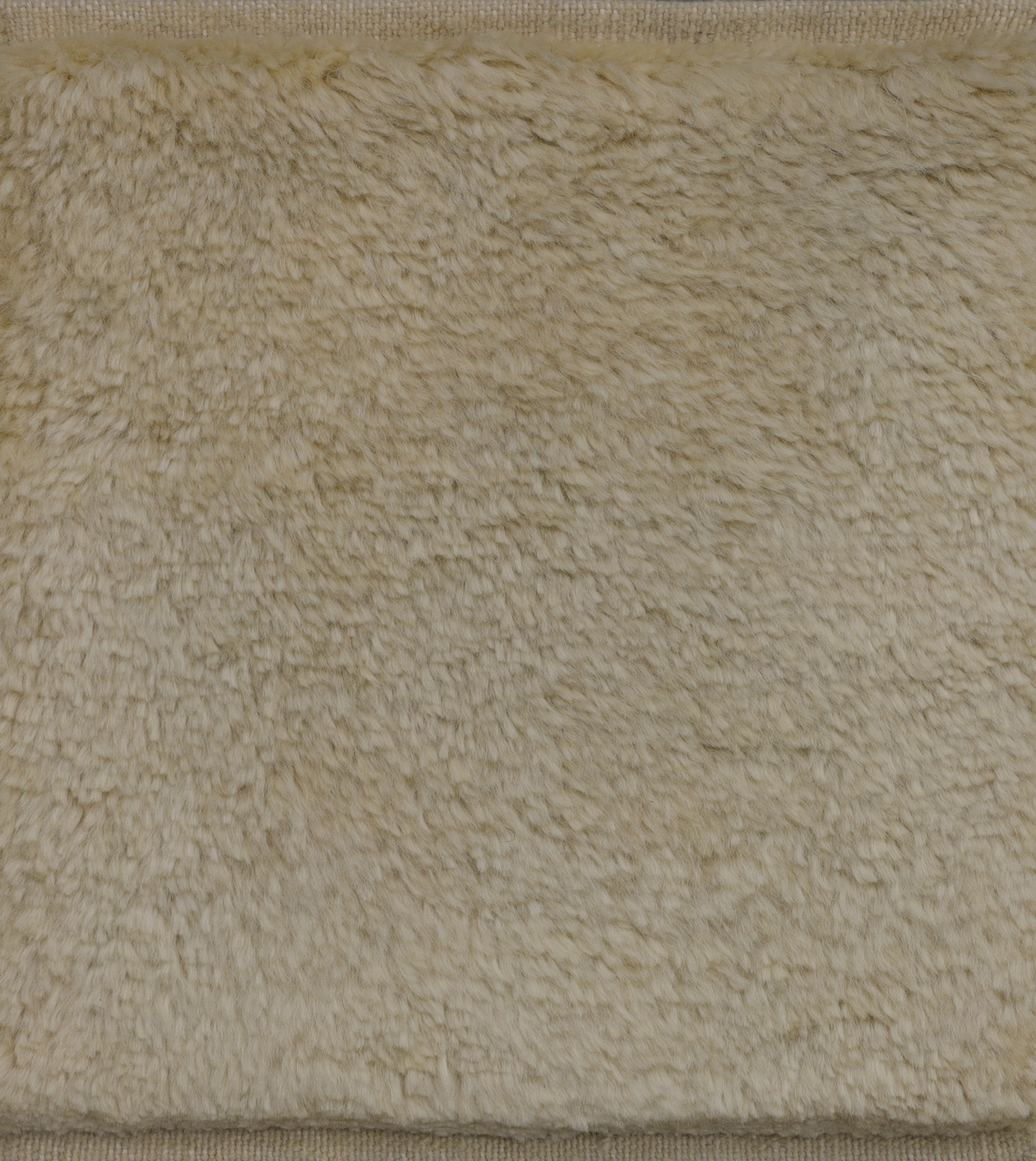 Solid Mohair Luxe Light Gold